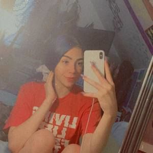 Meet your Posher, Abbie